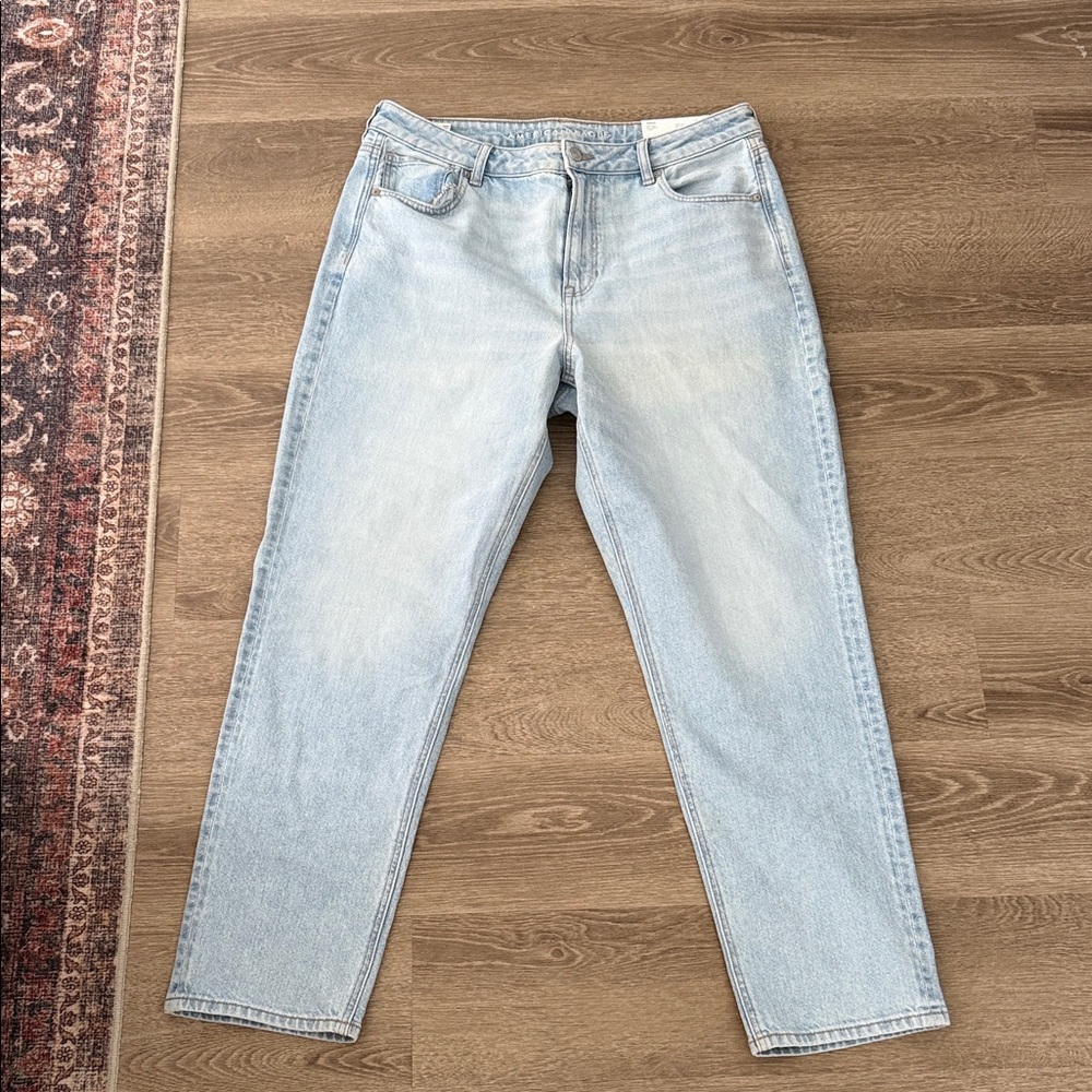 Light Wash Straight Leg Jeans